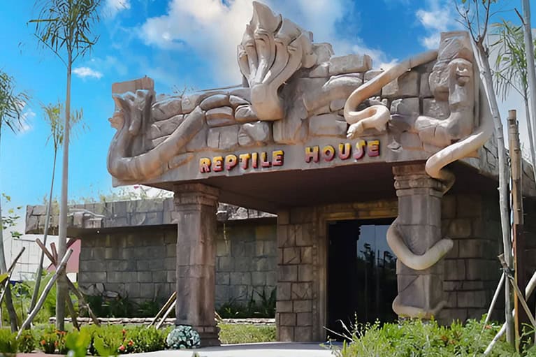 AWA Reptile House